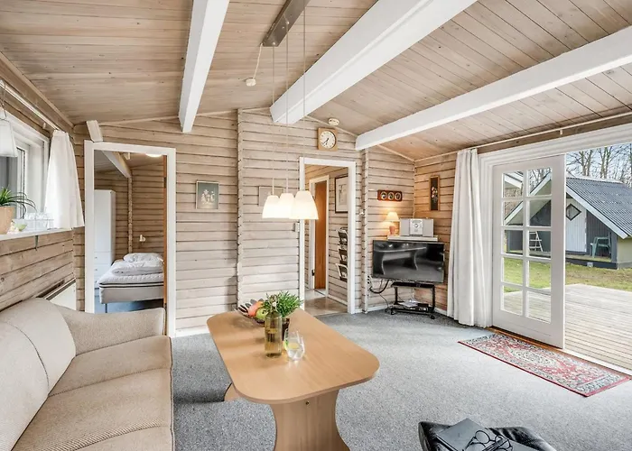 Vakantiehuis Leandra - 11km From The Sea By Interhome