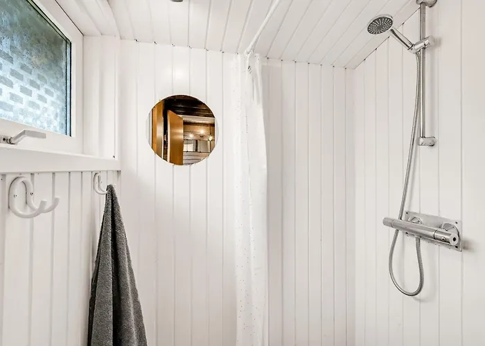 Vakantiehuis Leandra - 11km From The Sea By Interhome